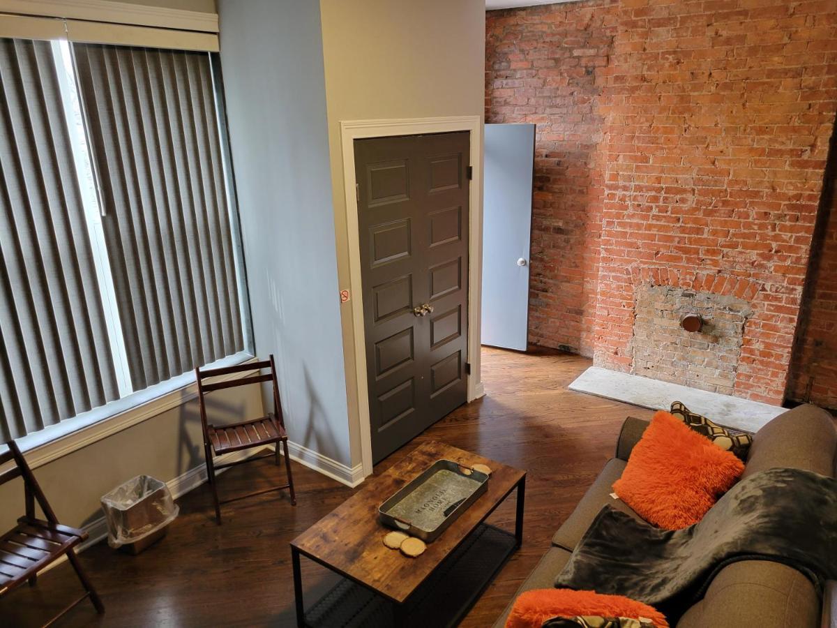 Modern Rustic Split Level With Balcony Lejlighed Cincinnati Eksteriør billede